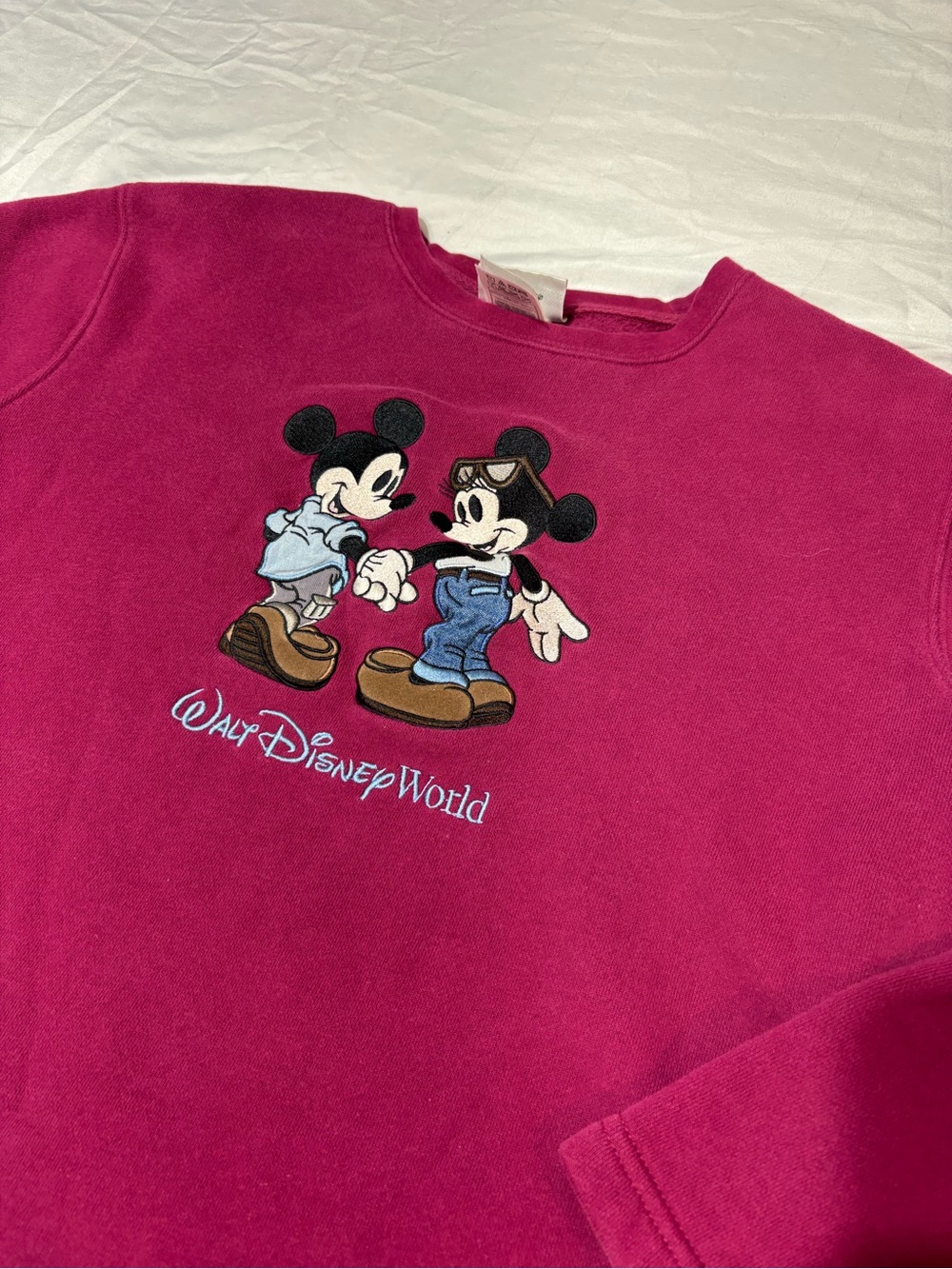 Vintage Disney World Purple Embroidered Mickey & Minnie Sweatshirt M